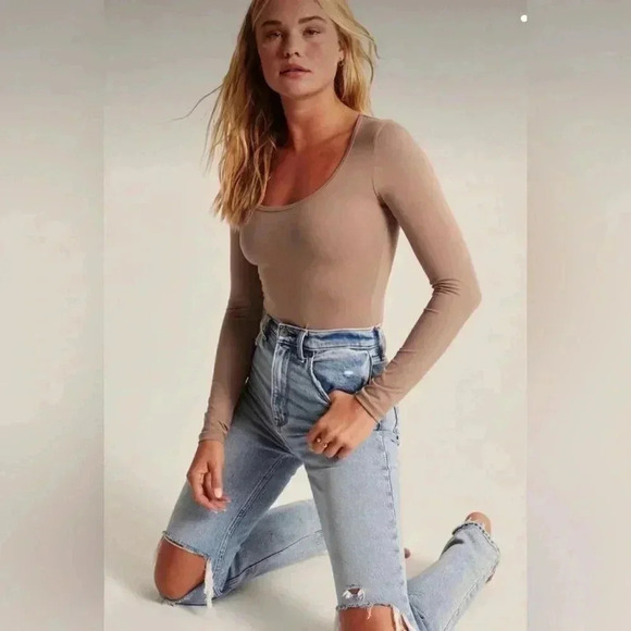 Zara High Waisted Factory Destroyed Denim Jeans Size 2 - Picture 2 of 9